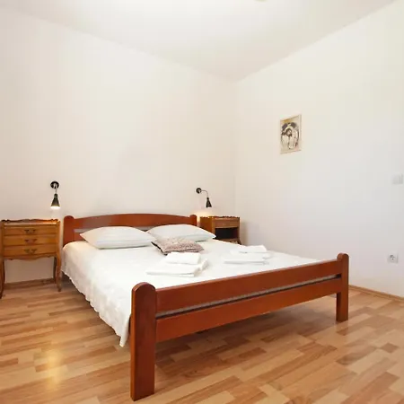Apartman Mato 1763