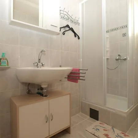 Apartman Mato 1763 *