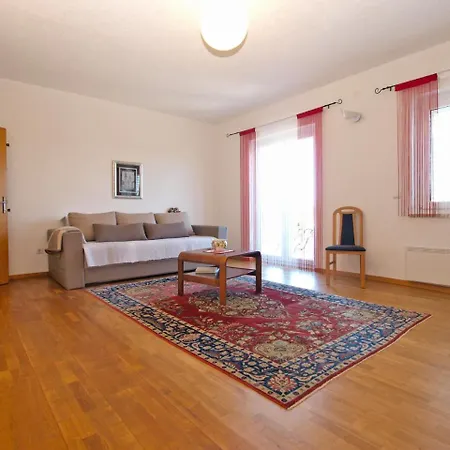 Mato 1763 Apartman *
