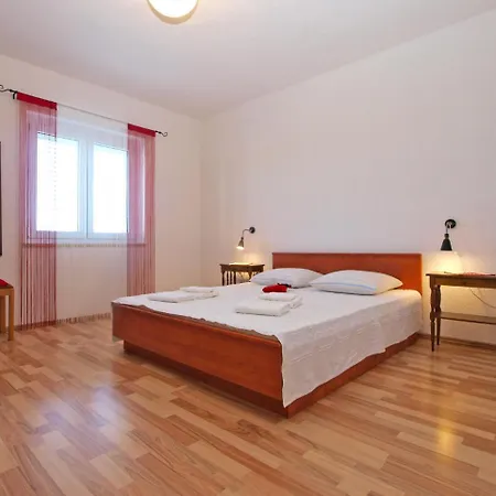 Mato 1763 Apartman Banjole