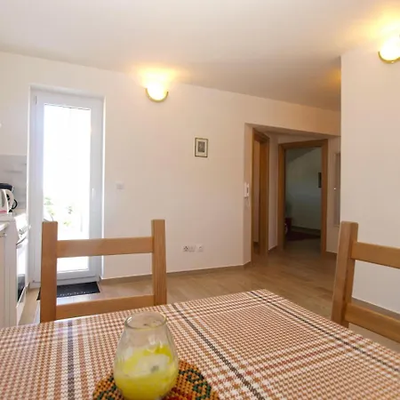 Apartman Mato 1763 *